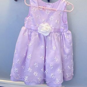 Rosenau Size 24 Months.